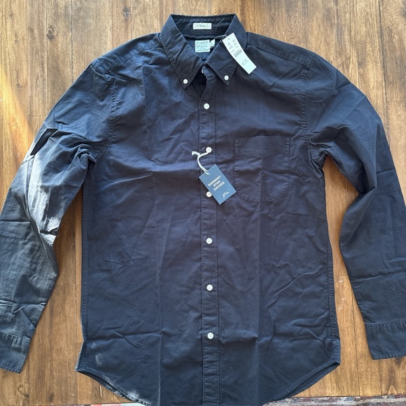 J. Crew Men’s Slim Med. Button downs 2 pack - Picture 5 of 7